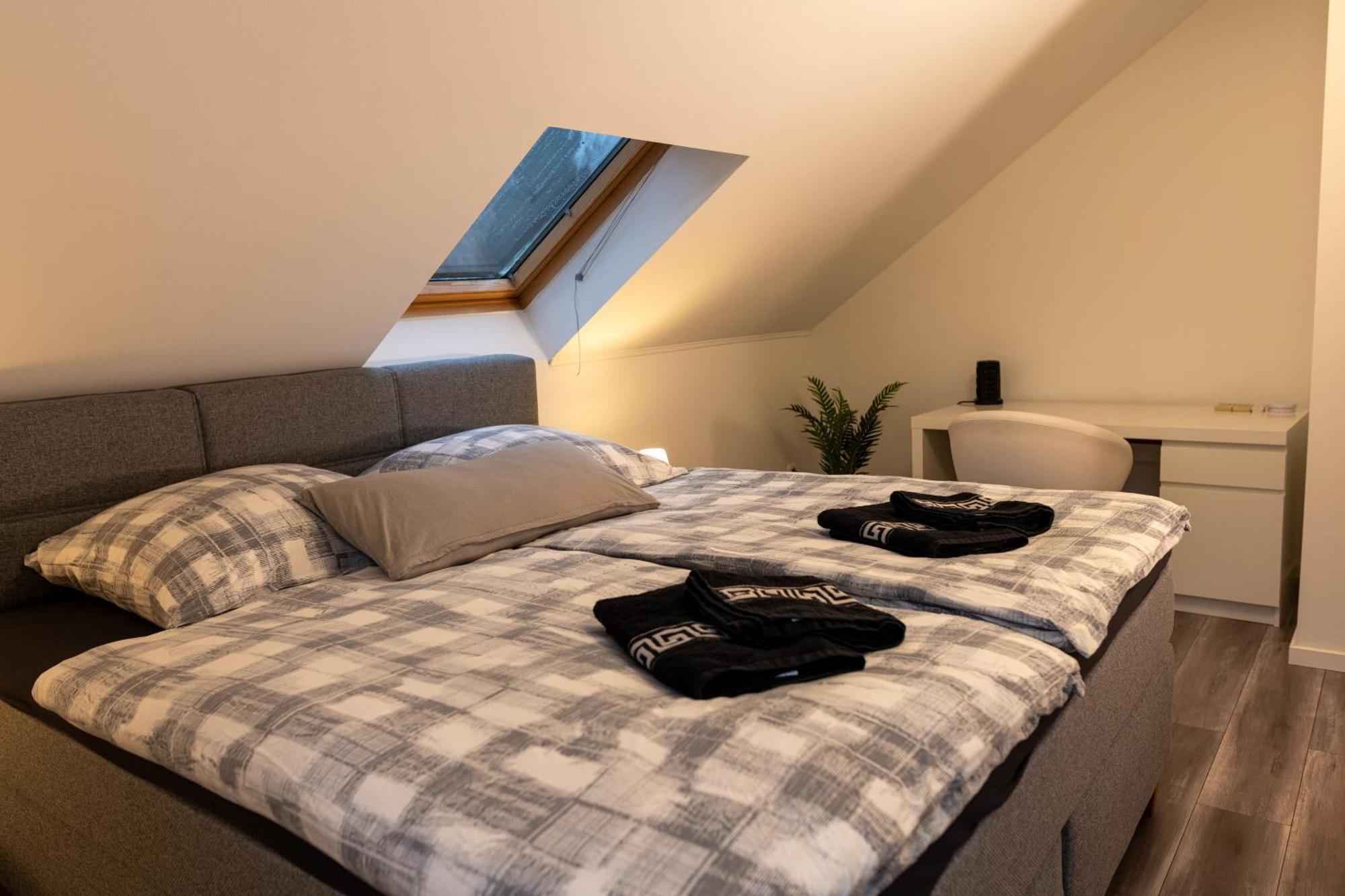 Ganzes Ferienhaus In Leipzig Mit Garage Und Fussbodenheizung Exteriör bild