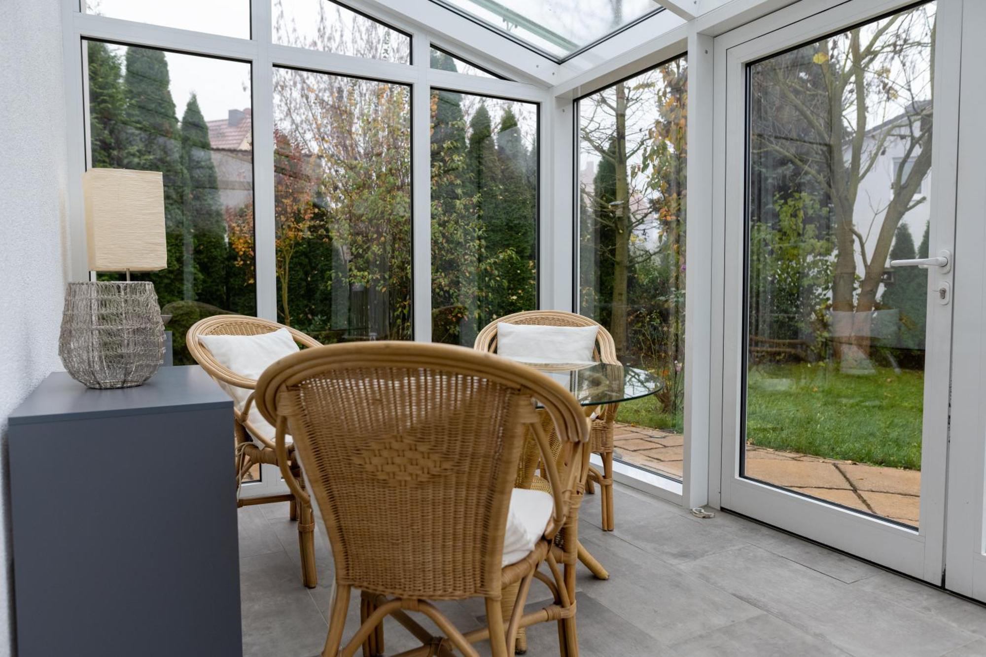Ganzes Ferienhaus In Leipzig Mit Garage Und Fussbodenheizung Exteriör bild